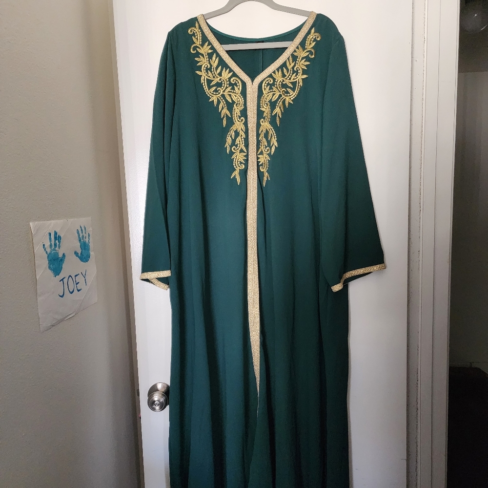 Green maxi dress